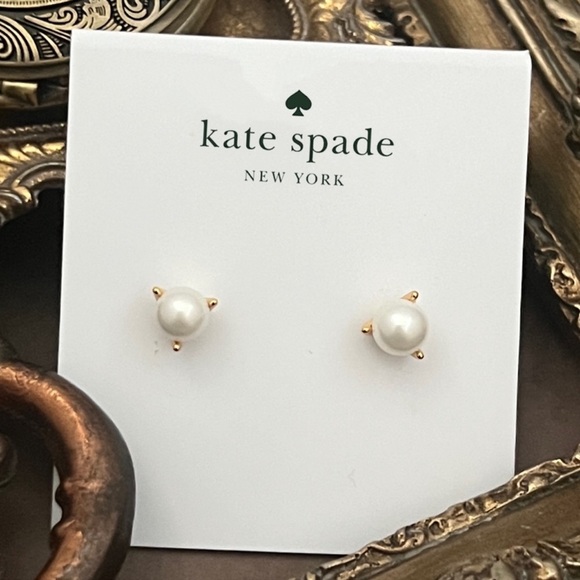KATE SPADE • Brilliant Statements Mini Tri-Prong Stud Earrings - Picture 5 of 5